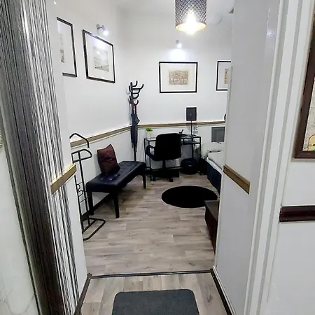 Eye Center شقة
