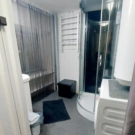 Eye Center 아파트 *