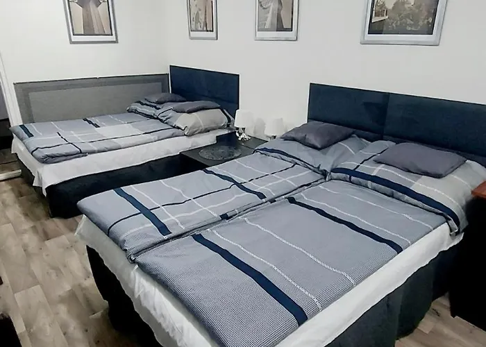 Apartament Eye Center *