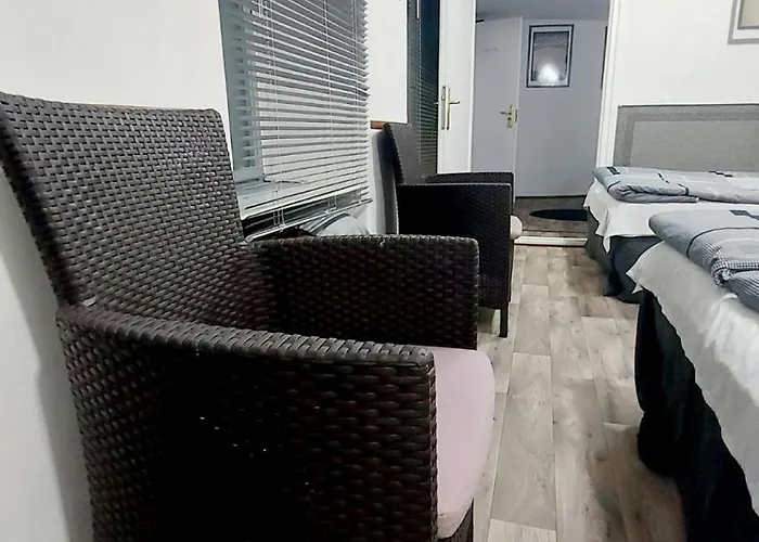 Apartament Eye Center *